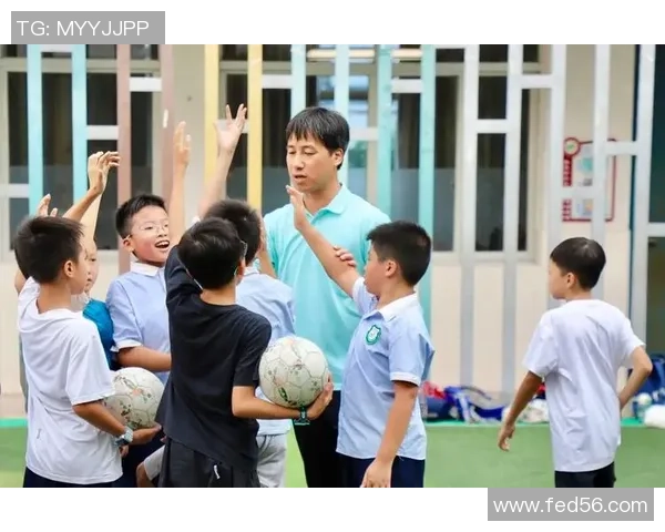 足球明星的多才多艺：从绿茵场到乒乓球桌的精彩对决